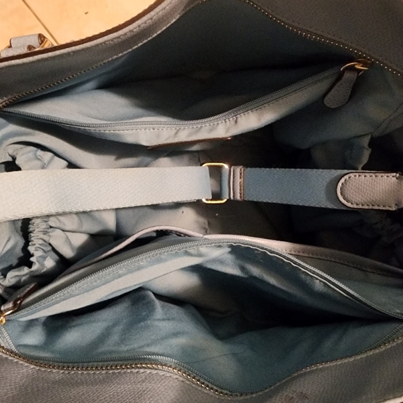 Coach baby blue large diaper bag or weekender travel bag tons of pockets! - Picture 5 of 11